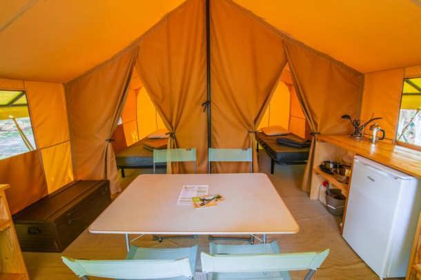Camping Onlycamp Les Tuilleres Vercheny エクステリア 写真